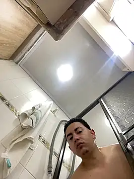 DanielGomez9 online show from 03/04/25, 12:44