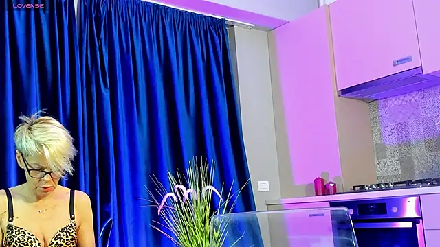 RosaCatalleya online show from 10/06/25, 04:32