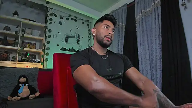 Couple muscle1 online show from 11/03/25, 10:53