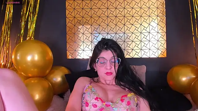 caro lyne  online show from 02/04/25, 05:55