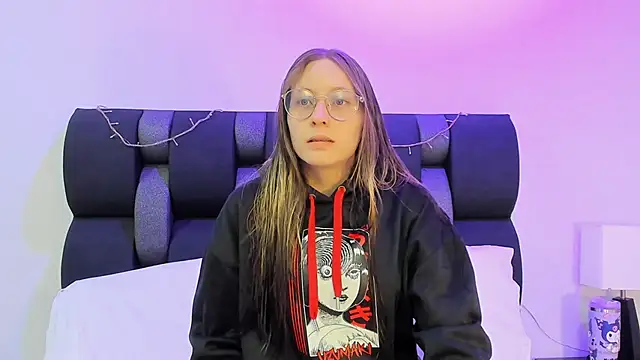 Siouxsie cenobite online show from 02/28/25, 11:14