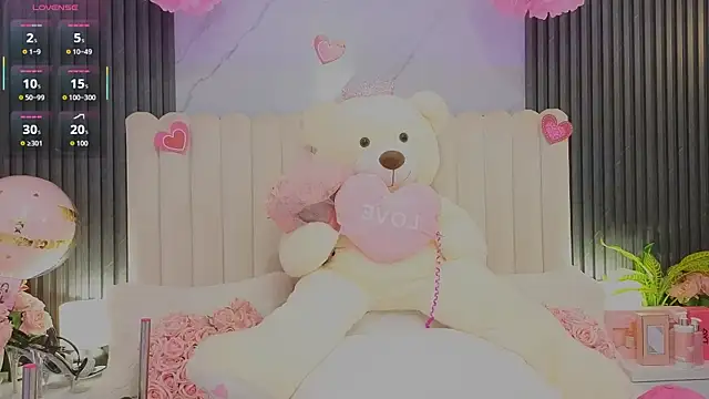 Snapshot of Madiee_Rhea chatting on 04/28/26, 07:41 Madiee Rhea online show from 04/28/26, 07:41