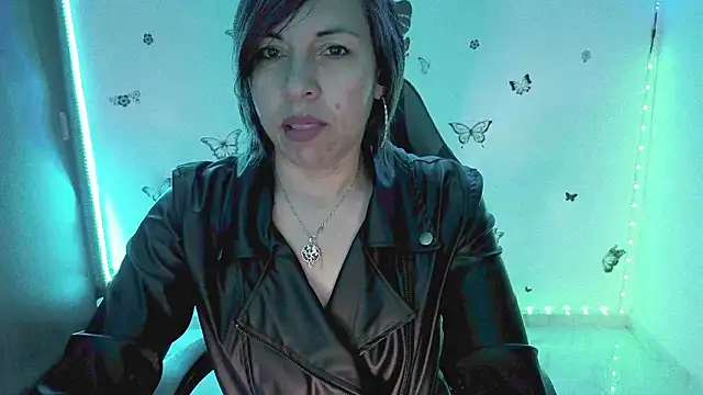 Snapshot of Lady_breaks_hearts chatting on 02/28/26, 09:43 Lady breaks hearts online show from 02/28/26, 09:43