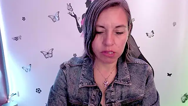 Lady breaks hearts online show from 04/09/26, 12:54