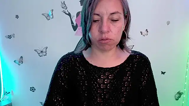 Lady breaks hearts online show from 04/24/26, 12:40