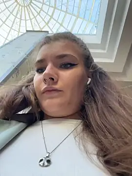Snapshot of Holy_Tereza chatting on 06/07/26, 03:27 Holy Tereza online show from 06/07/26, 03:27