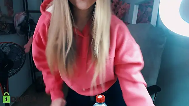  KittyBoo online show from 12/05/24, 09:17