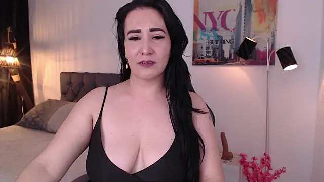 Snapshot of miawilson_1 chatting on 01/17/25, 05:53 miawilson 1 online show from 01/17/25, 05:53