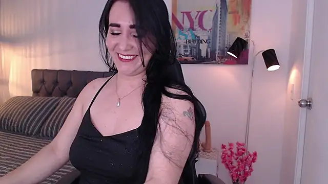 Snapshot of miawilson_1 chatting on 02/10/25, 12:19 miawilson 1 online show from 02/10/25, 12:19