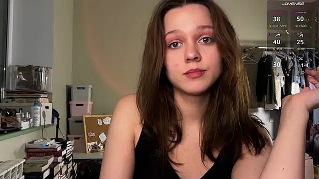 Snapshot of Addelin_Moon chatting on 11/06/25, 05:36 Addelin Moon online show from 11/06/25, 05:36