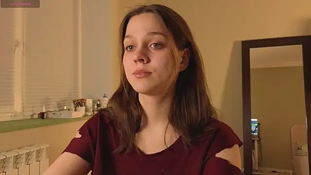 Snapshot of Addelin_Moon chatting on 11/20/25, 04:29 Addelin Moon online show from 11/20/25, 04:29