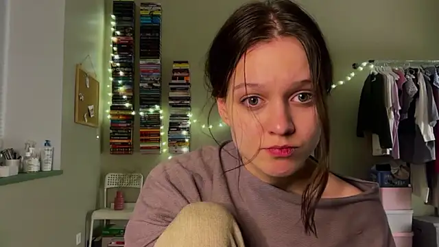 Snapshot of Addelin_Moon chatting on 03/01/26, 09:17 Addelin Moon online show from 03/01/26, 09:17