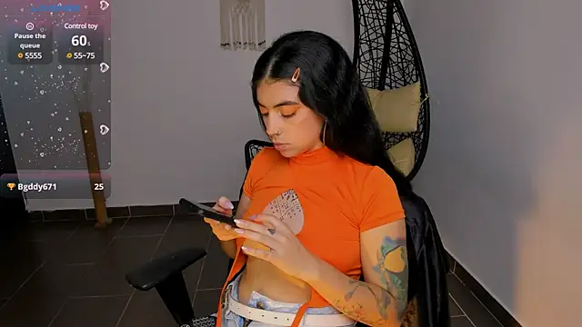 Nina-monroe online show from 12/10/24, 02:59