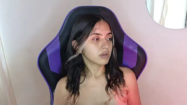 ViolettaSummer online show from 02/01/25, 09:08