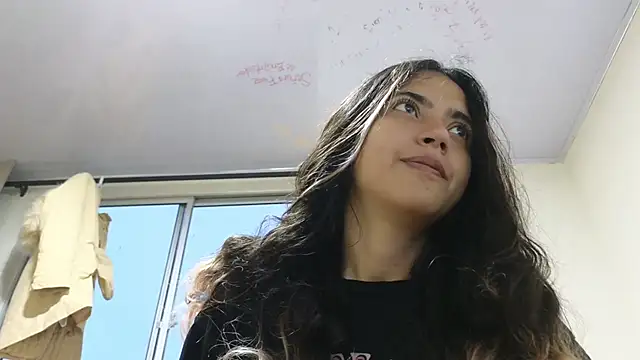 ViolettaSummer online show from 02/21/25, 11:11