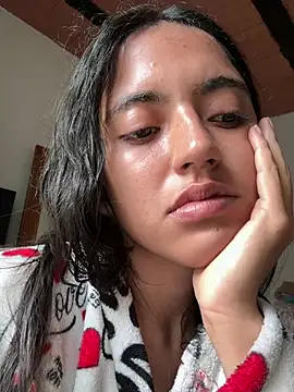 ViolettaSummer online show from 03/05/26, 09:33