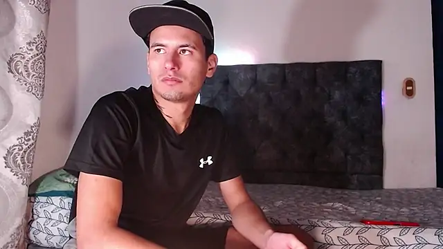 Snapshot of brandon_a_collin chatting on 02/05/25, 09:04 brandon a collin online show from 02/05/25, 09:04