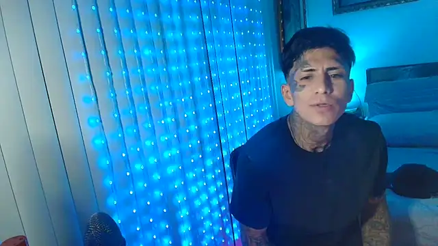 Snapshot of Papinine6 chatting on 09/10/25, 08:25 Papinine6 online show from 09/10/25, 08:25