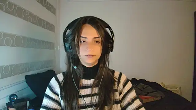 Dollbehavior  online show from 10/19/25, 08:26