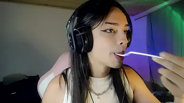 Dollbehavior  online show from 01/15/26, 08:30