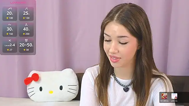 Snapshot of ellie_kramer chatting on 07/18/26, 10:02 ellie kramer online show from 07/18/26, 10:02