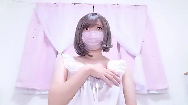 Snapshot of -YU- chatting on 07/20/26, 05:26 -YU- online show from 07/20/26, 05:26