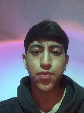 modelo180 online show from 12/25/24, 09:11