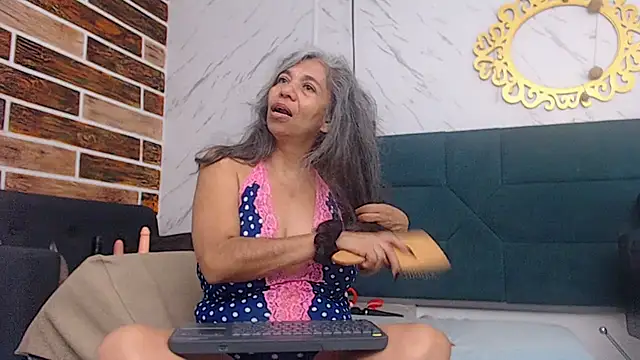 chanel grant online show from 11/30/25, 01:48