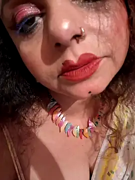 Snapshot of Maaya66 chatting on 12/14/24, 06:20 Maaya66 online show from 12/14/24, 06:20