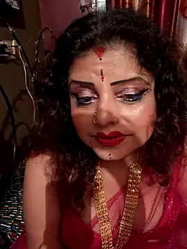 Snapshot of Maaya66 chatting on 12/31/24, 05:07 Maaya66 online show from 12/31/24, 05:07