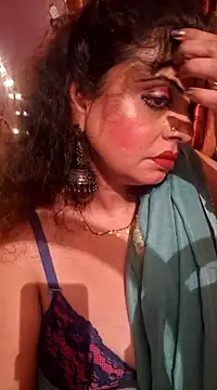 Snapshot of Maaya66 chatting on 01/09/25, 10:20 Maaya66 online show from 01/09/25, 10:20