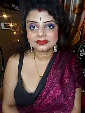 Snapshot of Maaya66 chatting on 01/15/25, 04:21 Maaya66 online show from 01/15/25, 04:21