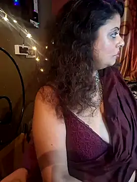 Snapshot of Maaya66 chatting on 01/22/25, 12:16 Maaya66 online show from 01/22/25, 12:16