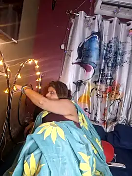 Snapshot of Maaya66 chatting on 11/03/25, 07:37 Maaya66 online show from 11/03/25, 07:37