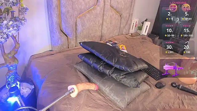 Katejordan online show from 02/14/25, 04:26