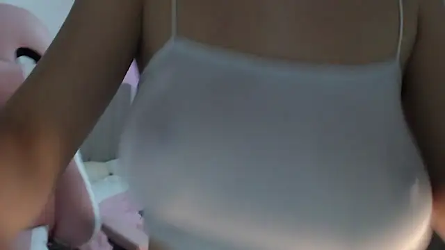 Caribbean beauty  online show from 03/12/25, 02:09