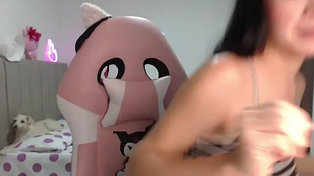 Caribbean beauty  online show from 03/14/25, 02:20