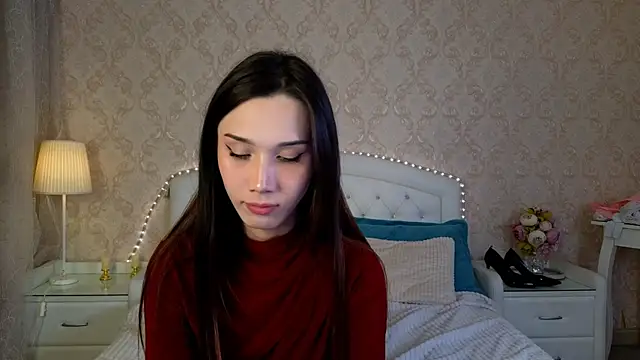 Kaia Sunshine Mia online show from 11/09/25, 03:21