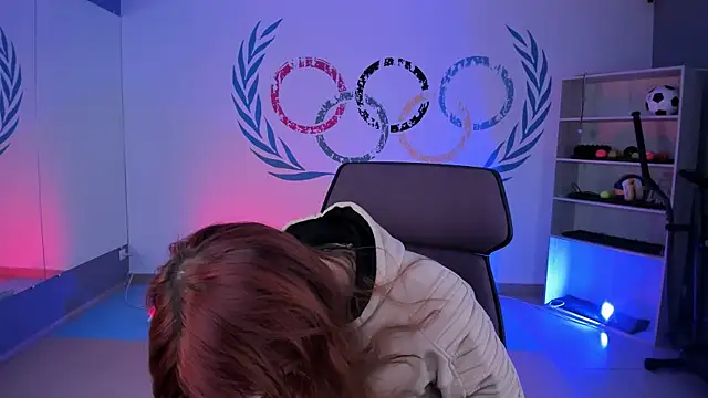 Snapshot of Orianna_Fox chatting on 12/12/24, 09:19 Orianna Fox online show from 12/12/24, 09:19