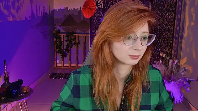 Snapshot of Orianna_Fox chatting on 12/14/24, 12:12 Orianna Fox online show from 12/14/24, 12:12