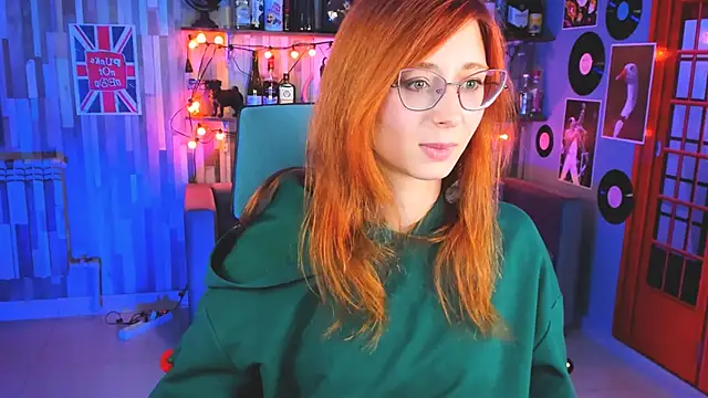 Snapshot of Orianna_Fox chatting on 12/22/24, 12:16 Orianna Fox online show from 12/22/24, 12:16