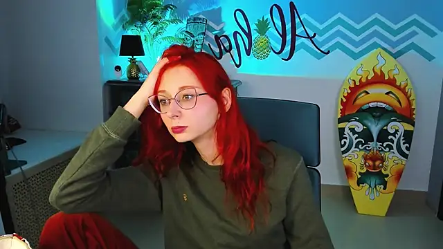 Snapshot of Orianna_Fox chatting on 01/10/25, 05:56 Orianna Fox online show from 01/10/25, 05:56