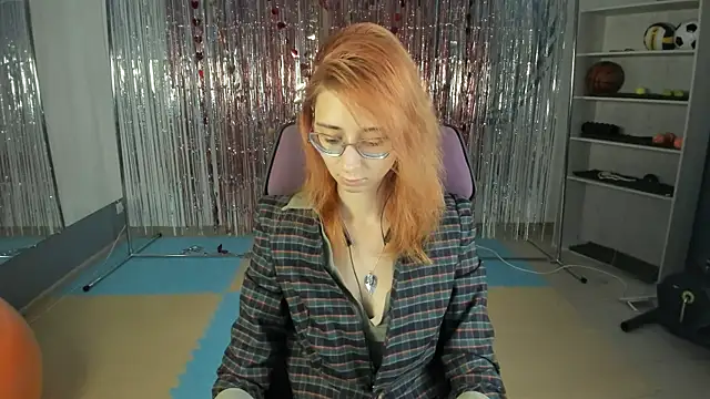 Snapshot of Orianna_Fox chatting on 03/23/25, 05:10 Orianna Fox online show from 03/23/25, 05:10