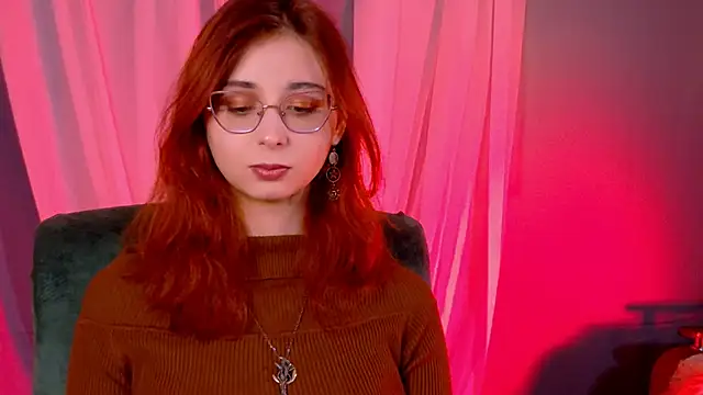 Snapshot of Orianna_Fox chatting on 10/08/25, 02:14 Orianna Fox online show from 10/08/25, 02:14