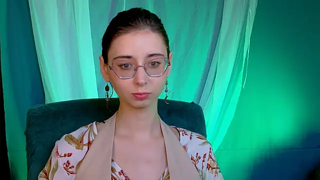 Snapshot of Orianna_Fox chatting on 10/10/25, 01:21 Orianna Fox online show from 10/10/25, 01:21