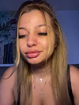 AllysonK online show from 11/19/25, 03:23