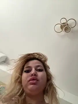 Snapshot of AllysonK chatting on 02/13/26, 10:33 AllysonK online show from 02/13/26, 10:33