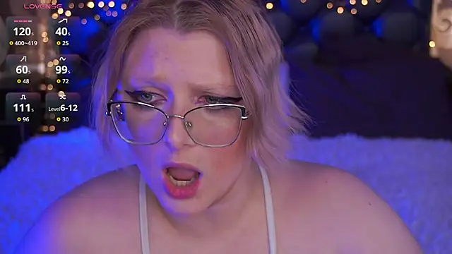 CoolTatis online show from 04/15/26, 01:40