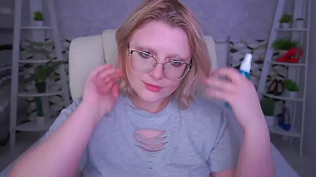 CoolTatis online show from 05/19/26, 06:42