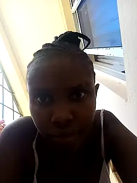 zainabsmile online show from 04/01/26, 10:27